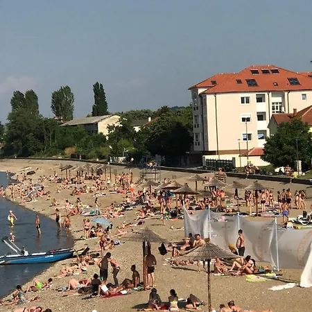 Danubiana 7-8 Apartman *